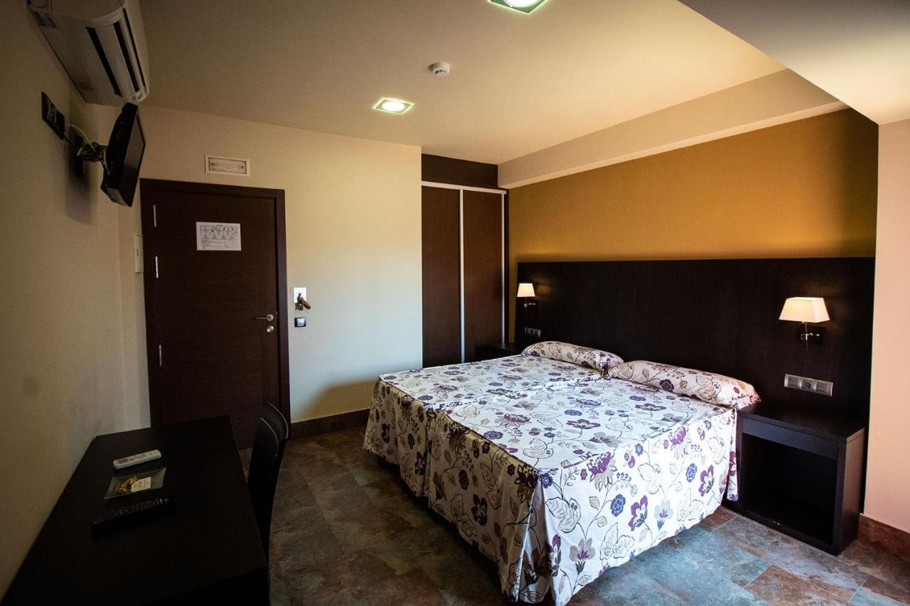 Hostal Restaurante La Bartola Санта-Крус Экстерьер фото