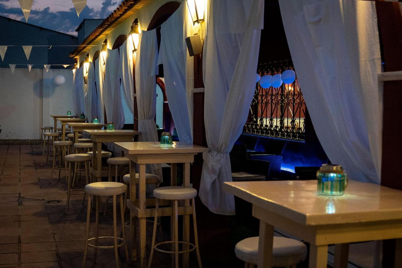 Hostal Restaurante La Bartola Санта-Крус Экстерьер фото