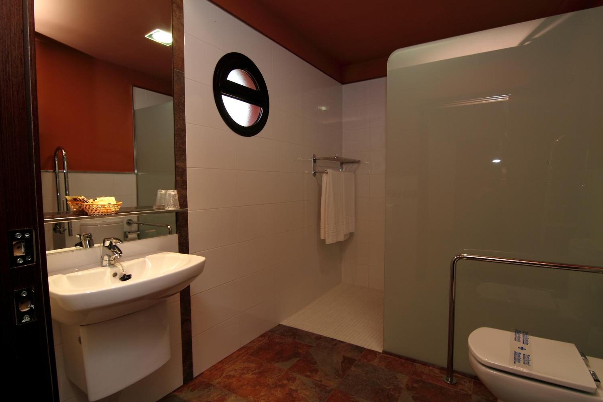 Hostal Restaurante La Bartola Санта-Крус Экстерьер фото