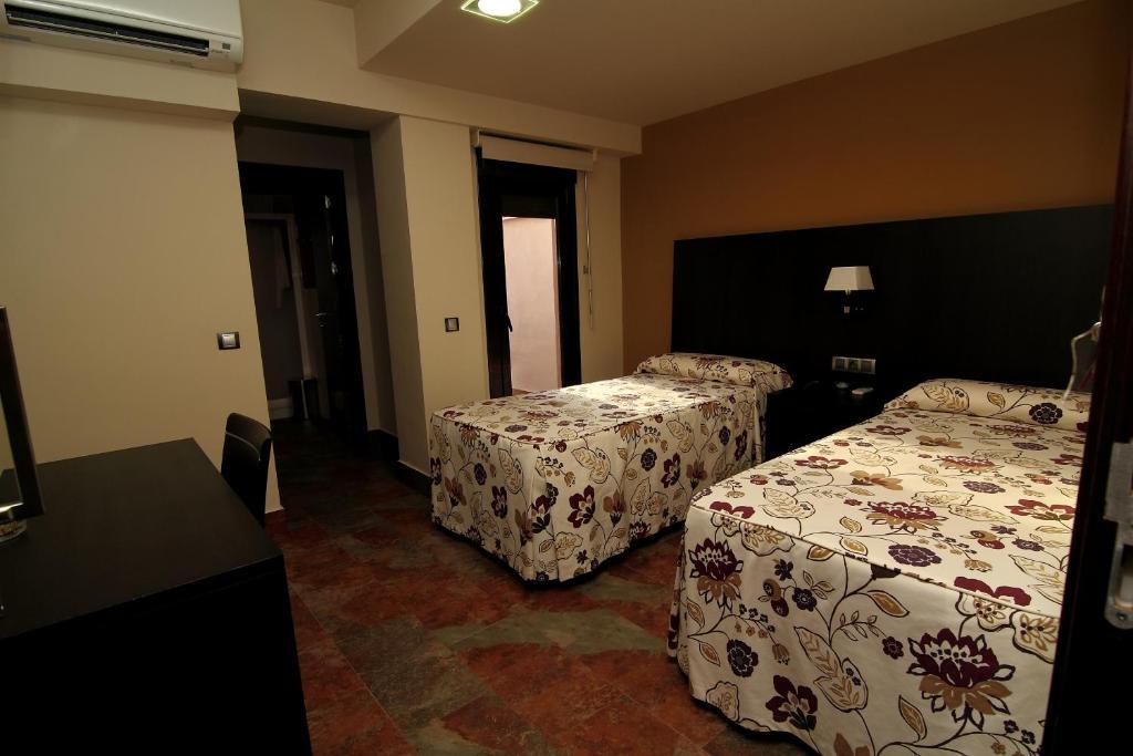 Hostal Restaurante La Bartola Санта-Крус Экстерьер фото